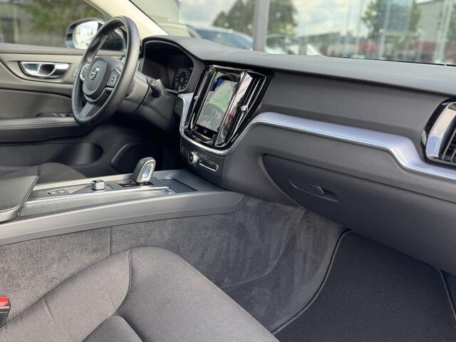 Volvo V60 2.0 B3 AUT Momentum Advantage Trekhaak | Camera |