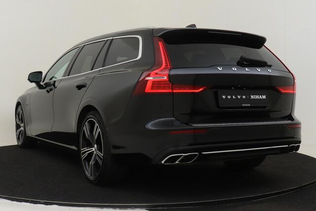 Volvo V60 T8 RECHARGE AWD INSCRIPTION -PANO.DAK|HARMAN/KARDON|ADAP.LED|360°CAM|POLESTAR|ALL-SEASON|FOUR-C!