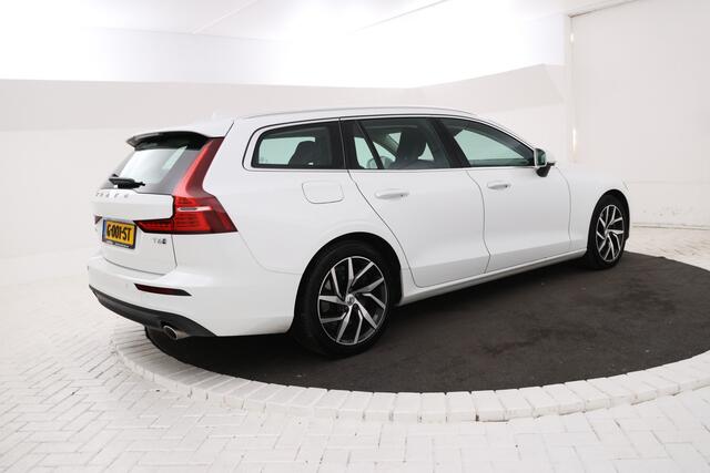 Volvo V60 2.0 T6 Twin Engine AWD Momentum Pro Airco, Apple Carplay, Cruise, PDC