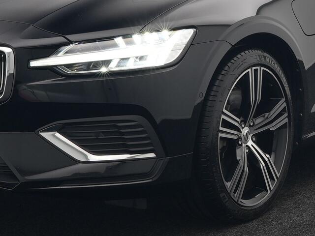 Volvo V60 2.0 T6 AWD Inscription Plug In Hybrid 340pk | PHEV | Trekhaak af Fabriek | 360 Camera | Lederen sportstoelen Memory | Carplay | Keyless | Navigatie | Virtual | DAB |