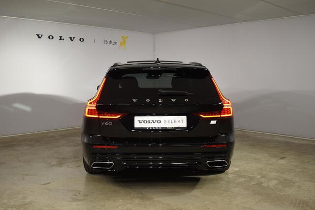 Volvo V60 T6 340PK Automaat Plug-in hybrid AWD R-Design / Panoramadak / Stoelverwarming / Stuurverwarming / 360 Camera / Sportstoelen, Elektrisch met geheugen / Head-up Display / Harman Kardon / Cruise control