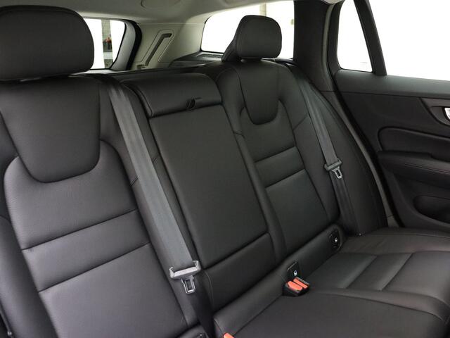 Volvo V60 T6 350pk AWD Plus Bright / Long Range / Elektr. Stoelen / Harman&Kardon Audio / 19'' / Stoel + Stuurw. Verwarming / Adapt. Cruise / DAB /