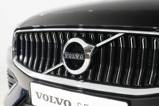 Volvo V60 T6 340PK Automaat Recharge AWD Inscription Semi-elektrisch inklapbare trekhaak / Lederen bekleding / Stoel- en stuurverwarming / Harman Kardon / Volvo On-Call / Keyless Entry / Elektrische stoelen met geheugen / Apple Carplay /