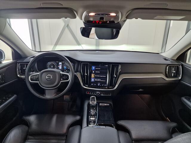 Volvo V60 2.0 T8 Twin Engine AWD Inscription 390pk | Leder | Pano | Trekhaak |