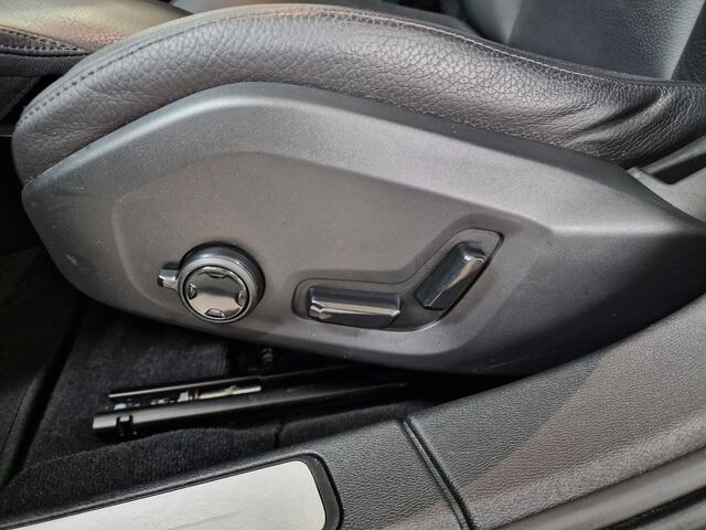 Volvo V60 2.0 T8 Twin Engine AWD Inscription 390pk | Leder | Pano | Trekhaak |