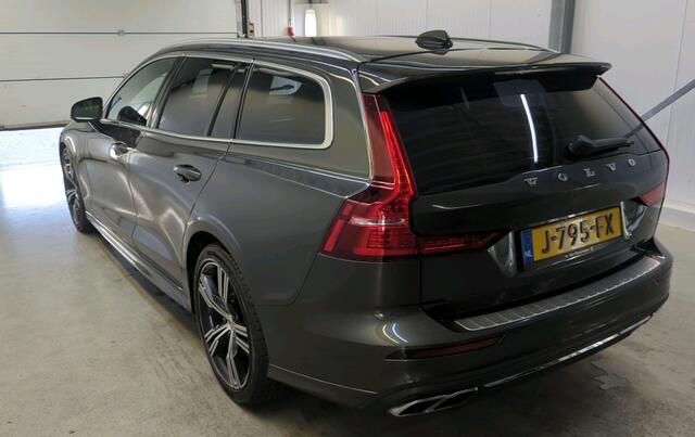 Volvo V60 2.0 T4 Inscription Navi Panoramadak 19 Inch Harman Kardon Scandinavian Line Pilot Assist Elek stoelen 360 Camera Four-C Polestar NL Auto