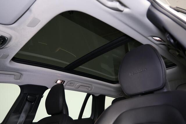 Volvo V60 T4 Inscription - Panorama/schuifdak - Verwarmde voorstoelen - Parkeersensoren achter - Elektr. bedienb. bestuurdersstoel met geheugen - Head up display - High Performance audio - Cruise Control - 19' LMV