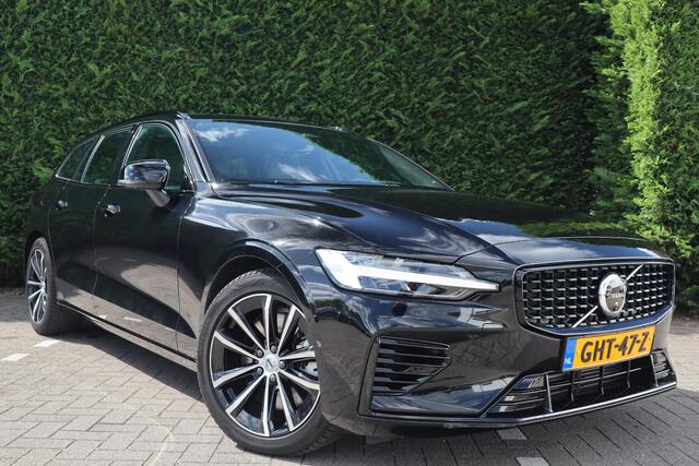 Volvo V60 2.0 T6 Plug-in hybrid AWD Plus Dark | Schuif/kanteldak | 360-camera | Voorruitverwarming |