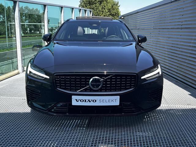 Volvo V60 2.0 T6 Plug-in hybrid AWD Plus Dark Automaat, Panorama dak, Harman-Kardon premium audio, Elektr.. verstelbare voorstoelen, Stoelverwarming V+A, Parkeer verwarming