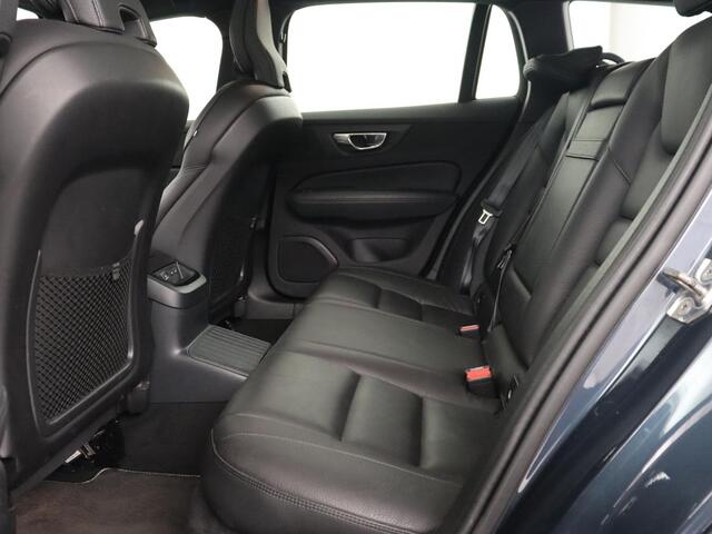 Volvo V60 2.0 T8 Recharge AWD R Design | Panoramadak | Leder | 360 Camera | Head-Up | Stoelverwarming | Carplay | Navigatie | Memory | PHEV | Plug In