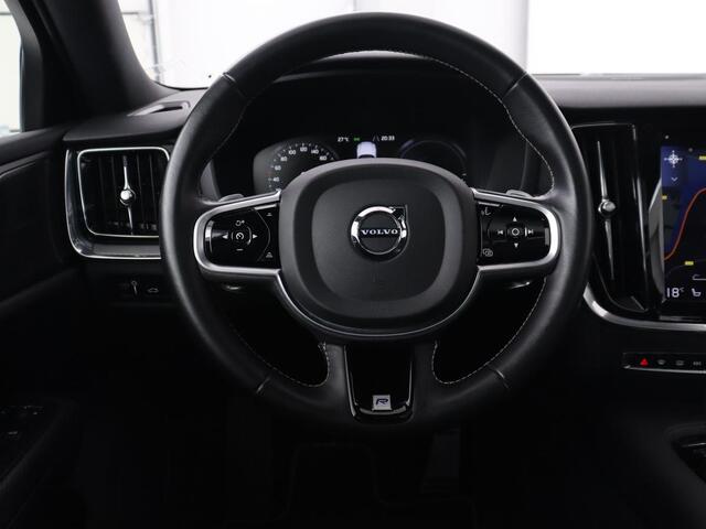 Volvo V60 2.0 T8 Recharge AWD R Design | Panoramadak | Leder | 360 Camera | Head-Up | Stoelverwarming | Carplay | Navigatie | Memory | PHEV | Plug In