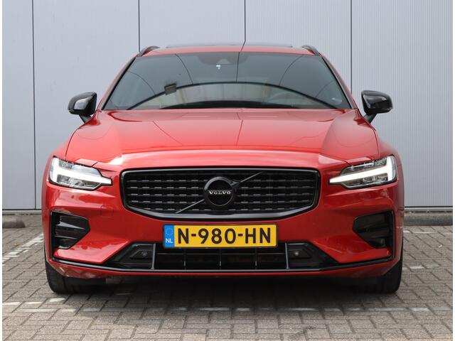 Volvo V60 2.0 B3 R-Design | 20" Polestar | Black optiek | Panoramadak | H&K | Trekhaak