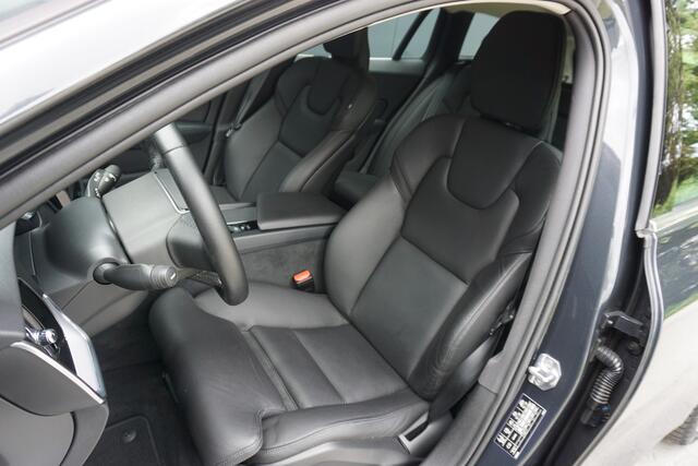 Volvo V60 2.0 T4 Momentum Pro | Origineel NL | Leder | Camera | Cruise Control | Navigatie |