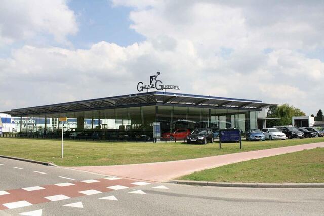 Volvo V60 2.0 T6 Phev AWD Plus Bright Zeer Compleet uitgerust - Lighting Pack - Harman Kardon Sound - Panorama Dak - Privacy Glas - Trekhaak - 360 Camera - 19"Licht metalen velgen