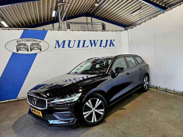 Volvo V60 2.0 B3 Momentum Advantage / CarPlay / Navi / NL Auto