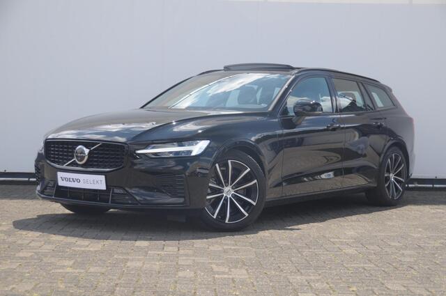 Volvo V60 T6 350PK Automaat Plug-in Hybrid AWD Plus Dark / Adaptive cruise control / Elektrische stoelen / Harman Kardon audio / Trekhaak / Pilot assist / BLIS / Stoel en stuur verwarming / Elektrische achterklep / Parkeersensoren met 360 camera / Google infotainme