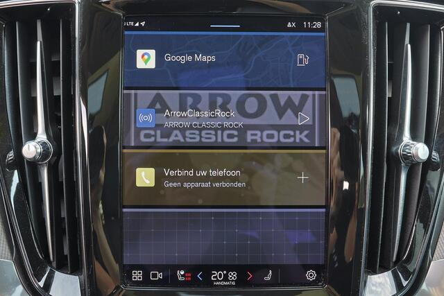 Volvo V60 B4 Plus Bright - Panorama/schuifdak - IntelliSafe Assist & Surround - Adaptieve LED koplampen - Parkeercamera achter - Verwarmde voorstoelen, stuur & achterbank - Parkeersensoren voor & achter - Extra getint glas - Elektr. inklapbare trekhaak - 18' LMV