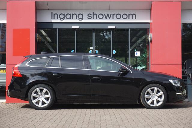 Volvo V60 1.5 T3 Polar+ Dynamic | Origineel NL | Leder | Trekhaak | Cruise Control | Navigatie | PDC | 17'' LM |