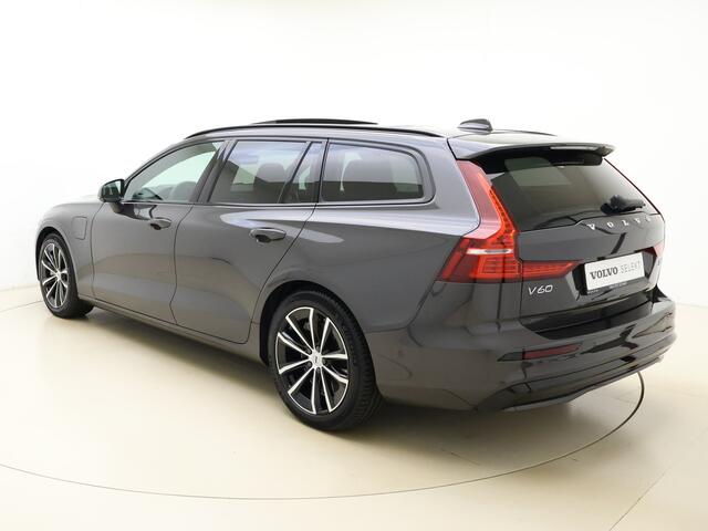 Volvo V60 T6 350pk AWD Plus Dark / Contourstoelen / Panorama dak / Harman en Kardon audio / Camera rondom /
