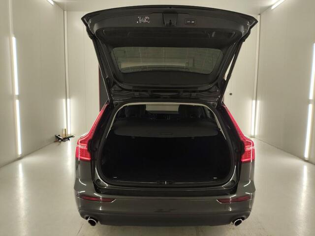 Volvo V60 2.0 B3 Momentum Business | Adaptieve Cruise Control | LED koplampen | Navigatie | Apple CarPlay & Android Auto | DAB+ | Elektrische Achterklep |