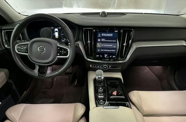 Volvo V60 2.0 T8 Inscription | B&W | Intel pro pakket | Leder