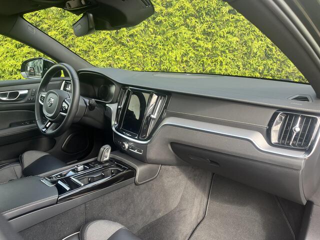 Volvo V60 T6 Recharge AWD R-Design | Pilot Assist | Trekhaak | Harman & Kardon | Camera | CarPlay