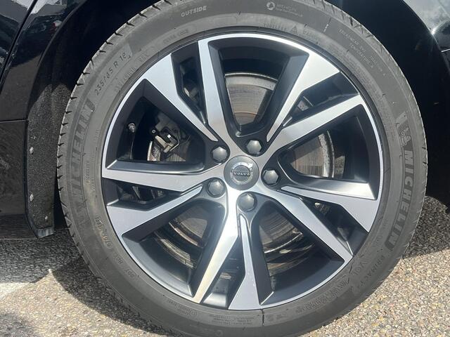 Volvo V60 T6 Recharge AWD R-Design | Pilot Assist | Trekhaak | Harman & Kardon | Camera | CarPlay