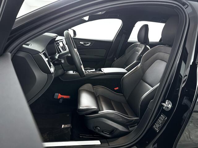 Volvo V60 T6 Plug-in hybrid AWD Plus Dark | 360° camera | Harman Kardon | Stoel- en Stuurverwarming | Trekhaak