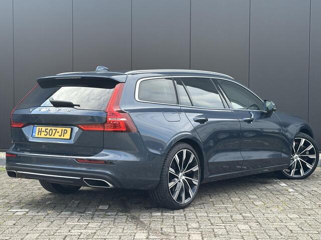 Volvo V60 2.0 T8 Twin Engine AWD Inscription / Elek. Stoelen / Trekhaak / Luchtvering / Panoramadak / Bowers & Wilkins / Camera / Leder / Stoelen+Stuur+Achterbank Verwarmd / BLIS / Carplay /