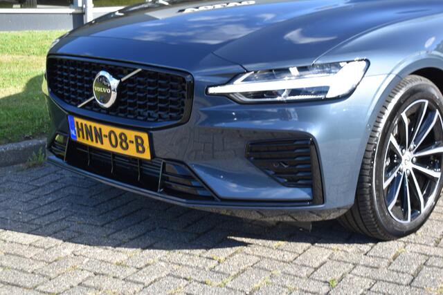 Volvo V60 T6 350PK Plug-in hybrid AWD Plus Dark H&K | Trekhaak | 360 Camera | ACC | Stoel-Stuur verwarming