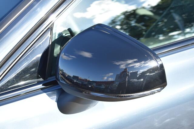 Volvo V60 T6 350PK Plug-in hybrid AWD Plus Dark H&K | Trekhaak | 360 Camera | ACC | Stoel-Stuur verwarming