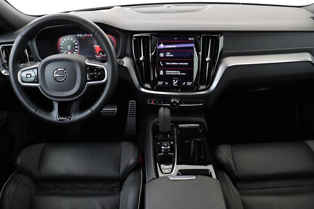 Volvo V60 T6 RECHARGE AWD R-DESIGN *LONG RANGE* -PANO.DAK|HARMAN/KARDON|TREKHAAK|20"|HEAD-UP DISP.|BLIS|POWER-SEATS