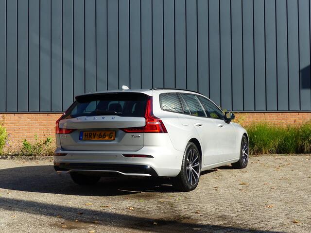 Volvo V60 2.0 T6 Plug-in hybrid AWD Plus Dark