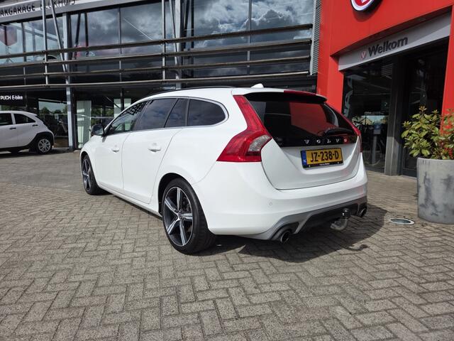 Volvo V60 1.5 153PK T3 R-Design | Navi | Leer | Trekhaak