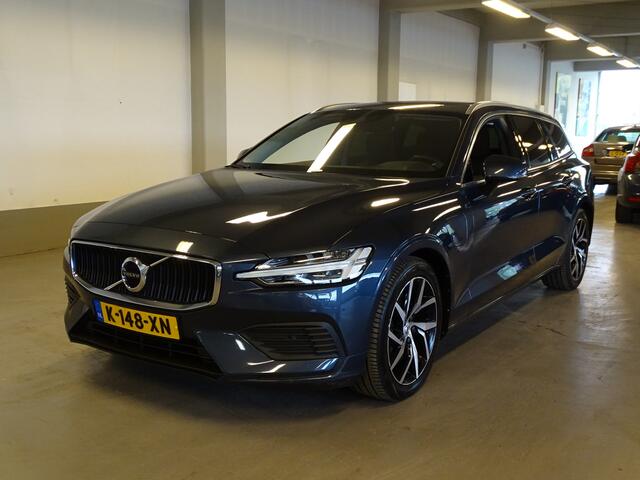 Volvo V60 2.0 T8 Twin Engine AWD Inscription | Trekhaak | Stuurverwarming