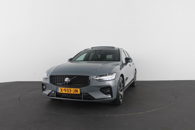 Volvo V60 2.0 B3 Plus Dark 163pk Standkachel/Pano.schuif/Trekhaak/360 camera/Harman Kardon