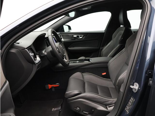 Volvo V60 2.0 T6 Plug-in hybrid AWD Plus Dark / Trekhaak / 360 Camera / Harman Kardon / Elektrische Stoelen / Stoel+Stuurverwarming / Pilot Assist / BLIS / Keyless /