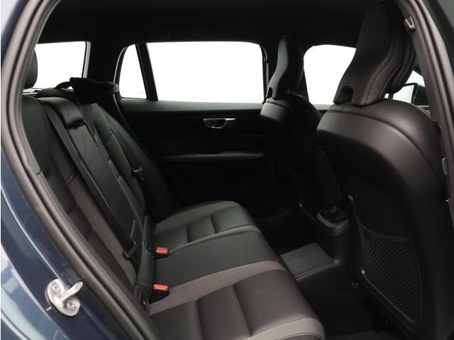 Volvo V60 2.0 T6 Plug-in hybrid AWD Plus Dark / Trekhaak / 360 Camera / Harman Kardon / Elektrische Stoelen / Stoel+Stuurverwarming / Pilot Assist / BLIS / Keyless /