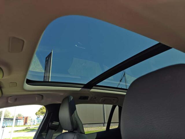 Volvo V60 T6 Recharge AWD Inscription | Rijklaarprijs | Trekhaak | Pano dak |