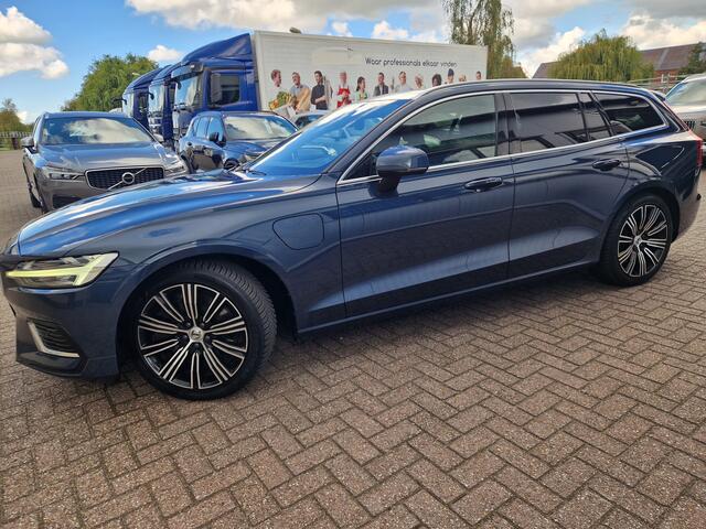 Volvo V60 2.0 T8 Twin Engine AWD Inscription Panoramadak | Blis | Cam