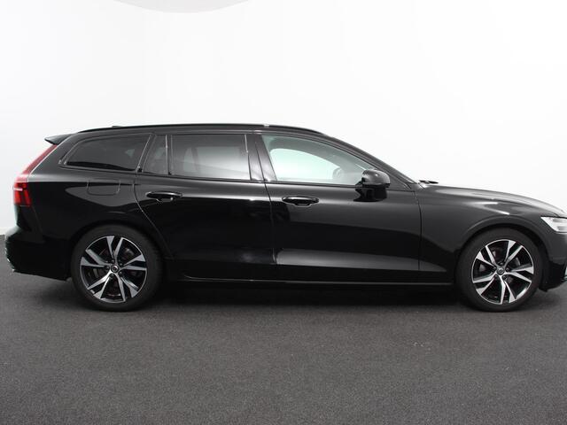 Volvo V60 2.0 B4 R-Design Navigatie Climate control Cruise control adaptive Parkeersensoren Achteruitrijcamera Keyless Navigatie Apple Carplay/ Android Auto