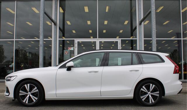 Volvo V60 B3 Automaat Momentum Advantage | Trekhaak | Camera | AppleCarplay | Cruise control | Parkeersensoren V+A