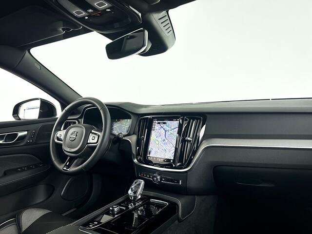 Volvo V60 T6 AWD Plus Dark | 360° camera | Harman Kardon | Stoel- en Stuurverwarming | Trekhaak