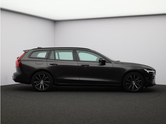 Volvo V60 2.0 T6 Plug-in hybrid AWD Plus Dark / Trekhaak / 360 Camera / Harman Kardon / Elektrische Stoelen / Stoel+Stuurverwarming / BLIS / Keyless / Adaptive Cruise /