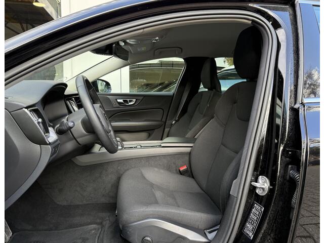 Volvo V60 2.0 B4 Momentum Bus. |Carplay|Adapt.Cruise|Trekhaak|