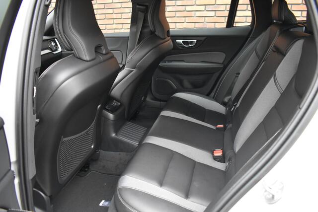 Volvo V60 T6 350PK Plug-in hybrid AWD Plus Dark | H&K audio | Trekhaak | 360 camera |