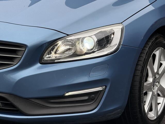 Volvo V60 1.5 T2 Momentum Leer / Memory Stoel / Xenon / Trekhaak / Lm Velgen