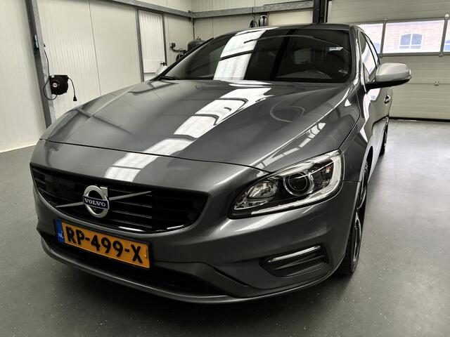 Volvo V60 2.0 T4 Business Sport Intellisafe Pro Line R Design!!! | Achteropkomend verkeer waarschuwing | Autonomous Emergency Braking | Bots herkenning systeem