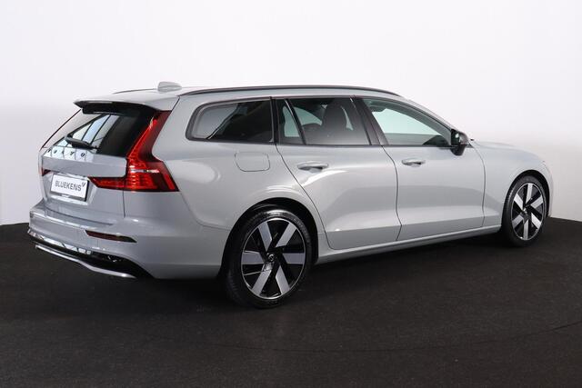 Volvo V60 B4 Essential Edition Sport - Intellisafe Assist & Surround - Parkeercamera achter- Verwarmbare voorstoelen, stuurwiel en achterbank - Parkeersensoren voor & achter - Lederen bekleding - 19" Wielen -
