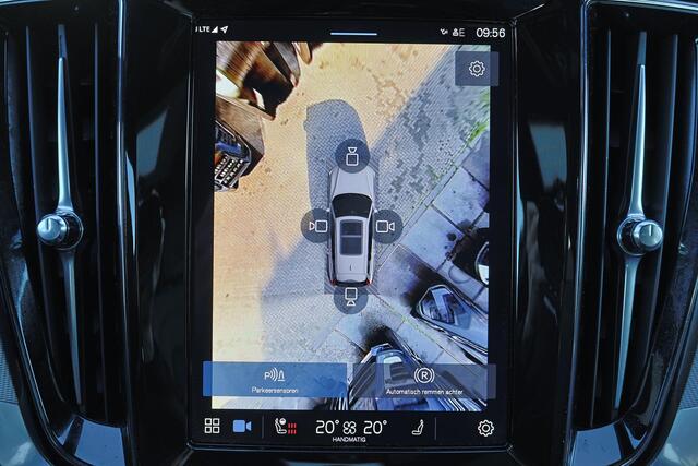 Volvo V60 T6 Recharge AWD Plus Dark - LONG RANGE - Panorama/schuifdak - IntelliSafe Assist & Surround - 360º Camera - Harman/Kardon audio - Adaptieve LED koplampen - Verwarmde voorstoelen, stuur & achterbank - Parkeersensoren voor & achter - Elektr. bedienb. voorst